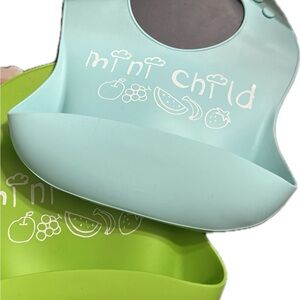 Silicone Bib Set - Blue and Green